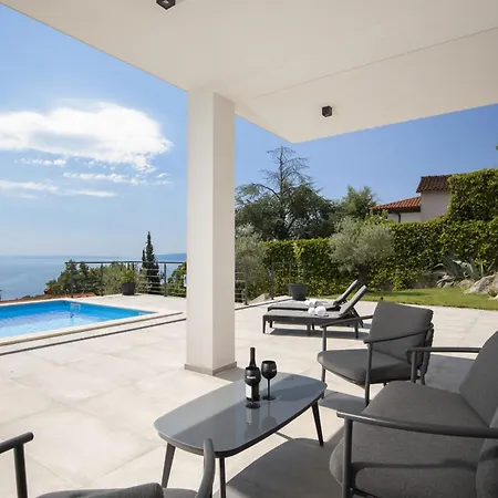 Вилла Ziganto With A View Of The Kvarner Bay *